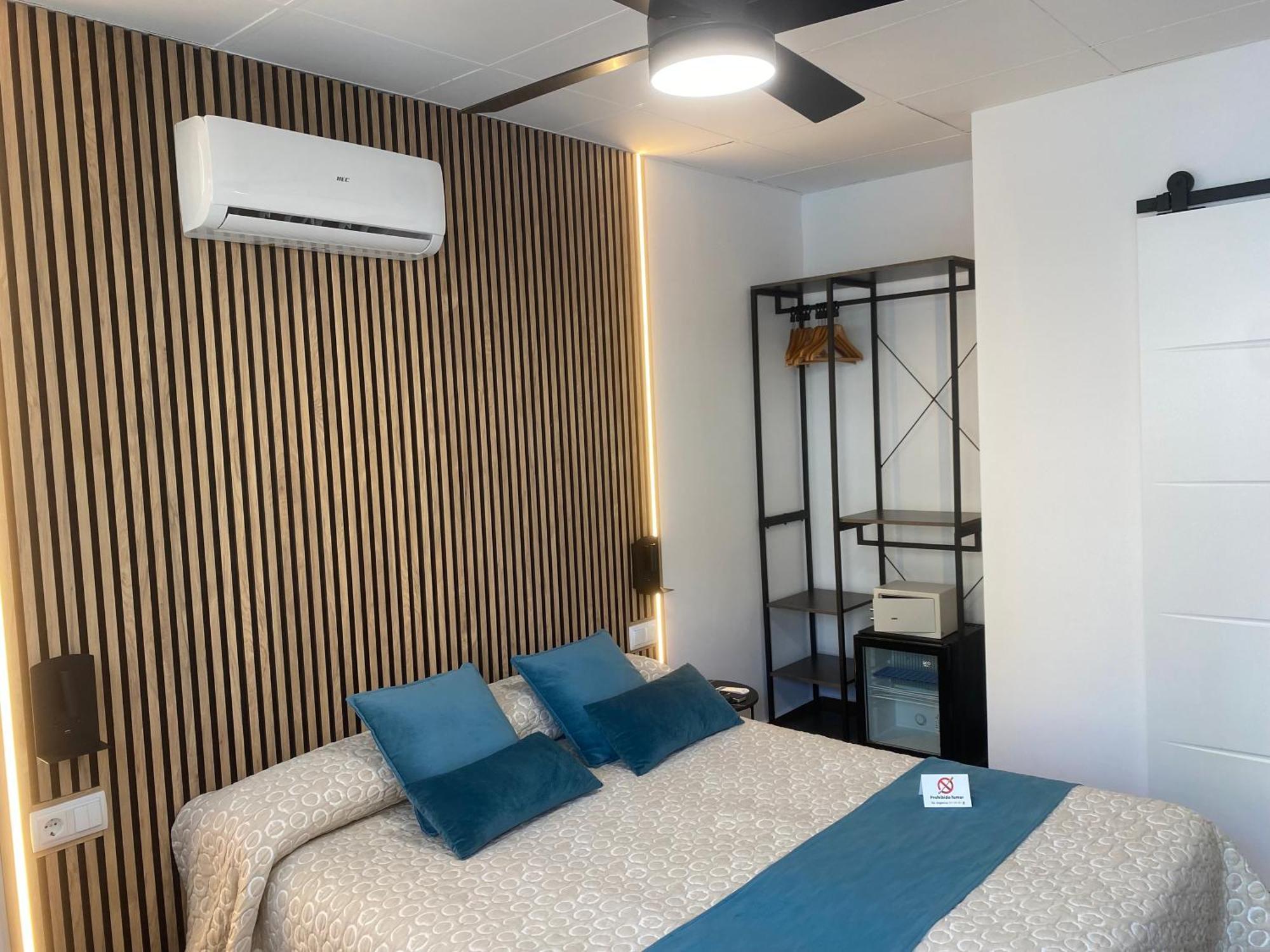 Pension Rovior Calafell Esterno foto