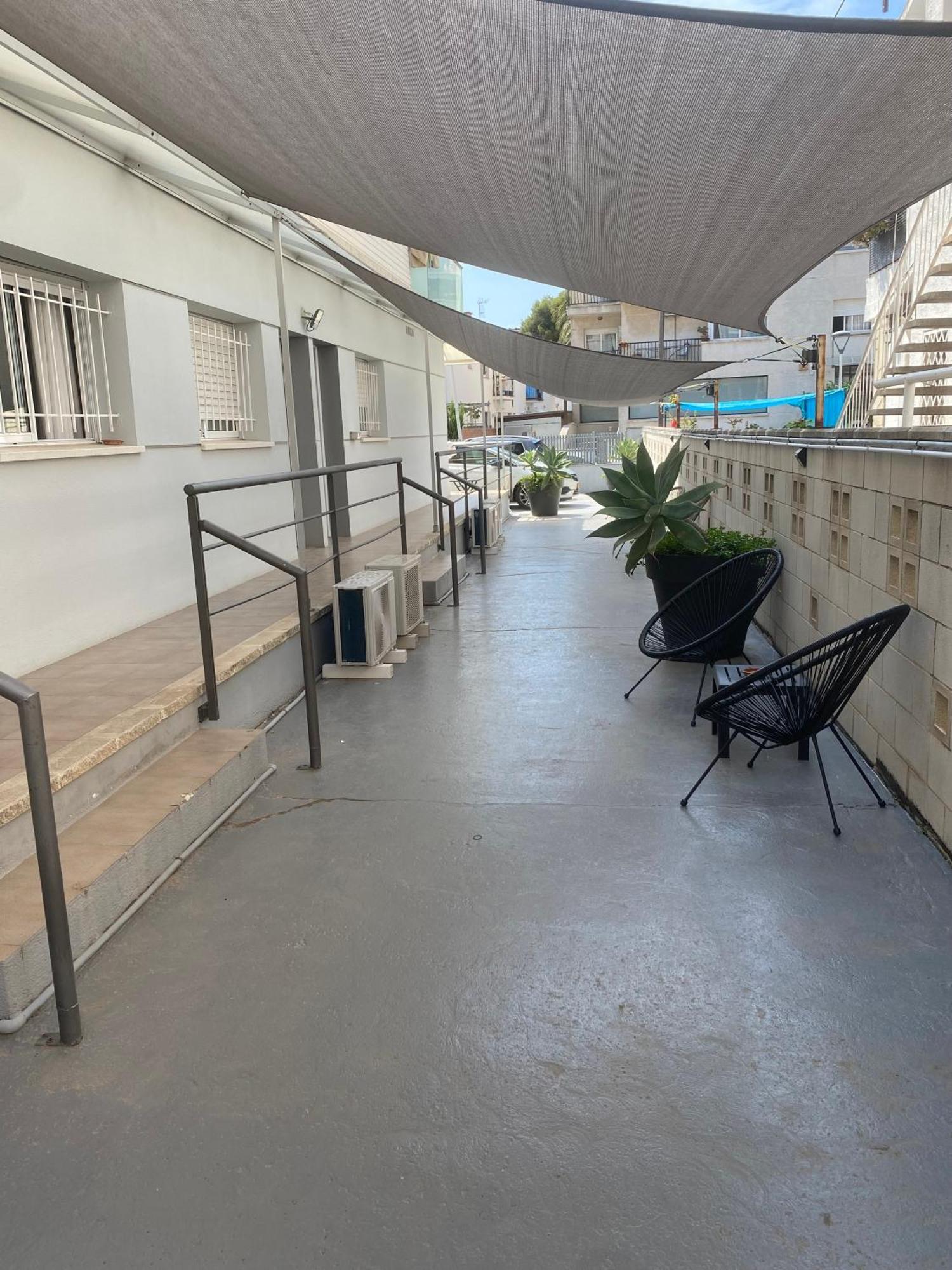 Pension Rovior Calafell Esterno foto