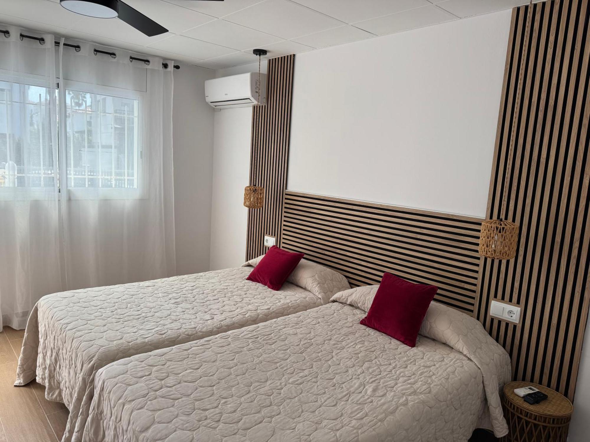 Pension Rovior Calafell Esterno foto