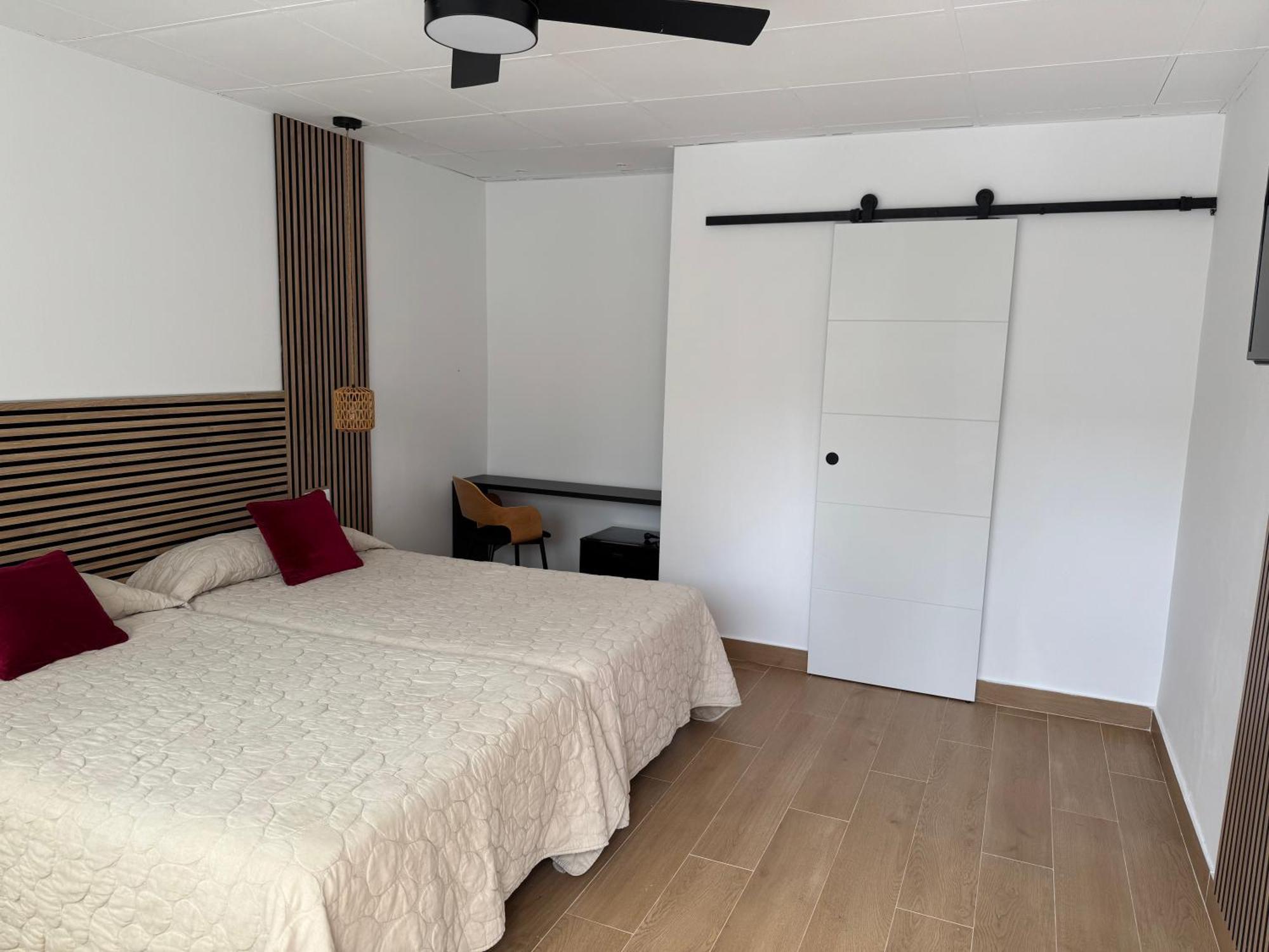 Pension Rovior Calafell Esterno foto