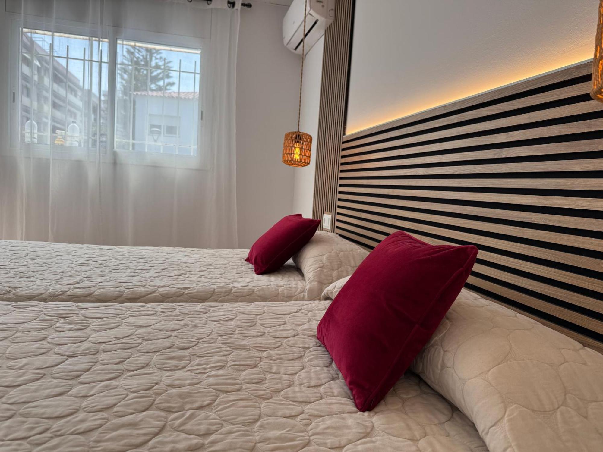 Pension Rovior Calafell Esterno foto