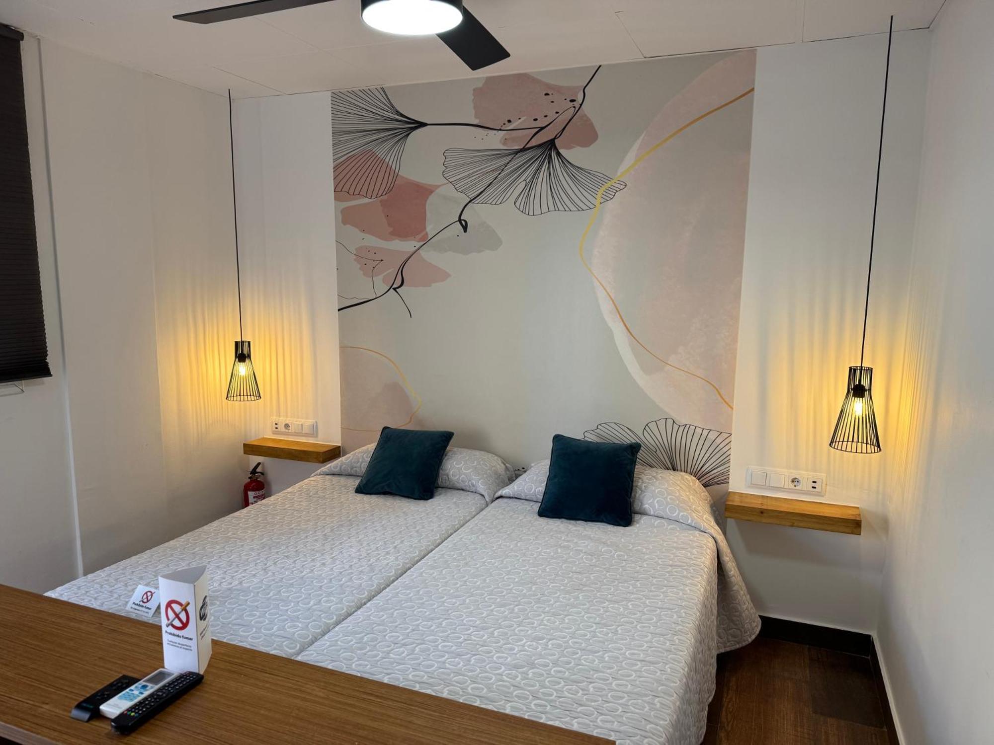 Pension Rovior Calafell Esterno foto